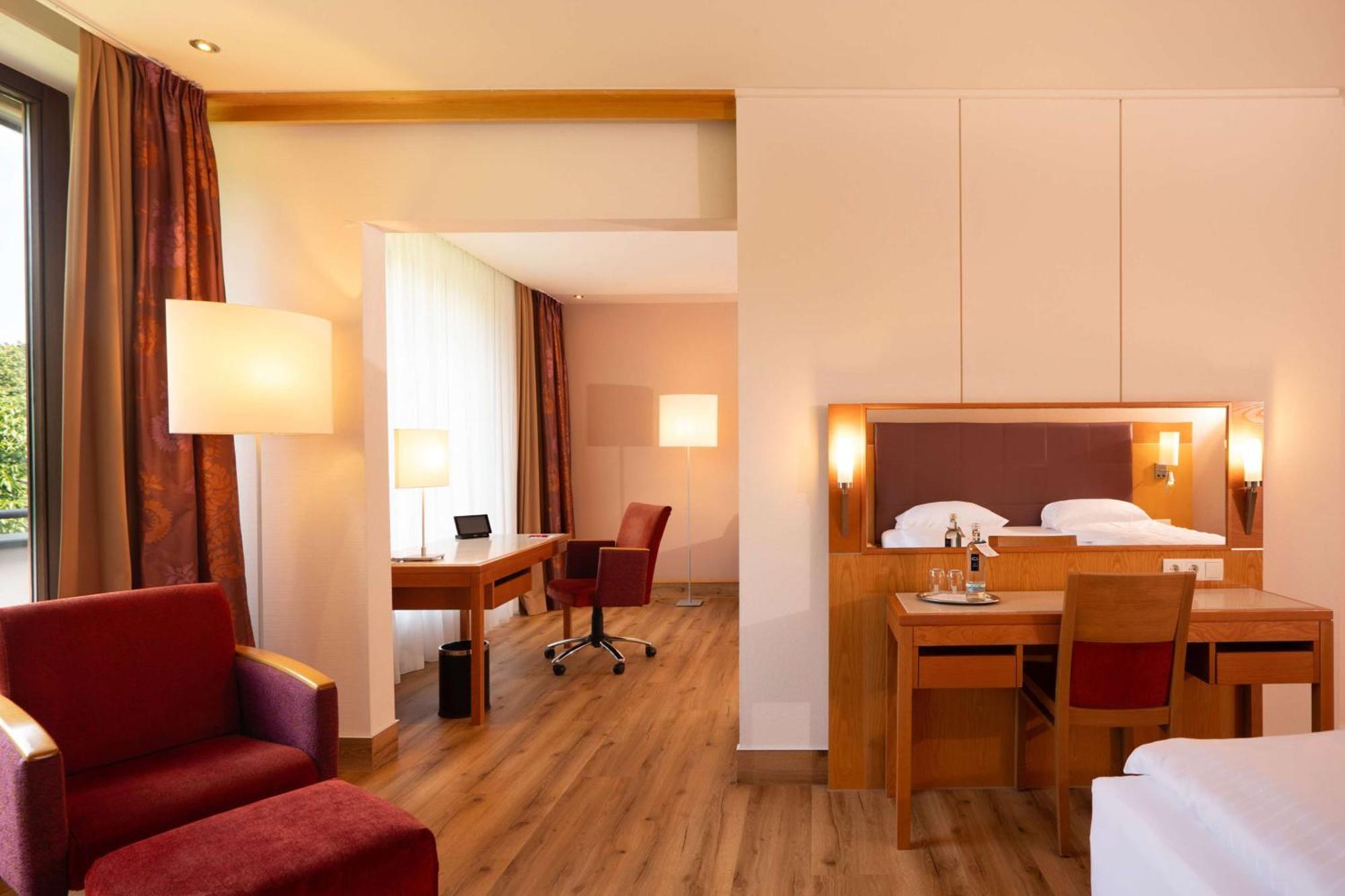 โดลเช บาย วินด์แฮม บัด เนาไฮม์ Hotel บัดเนาไฮม์ ภายนอก รูปภาพ
